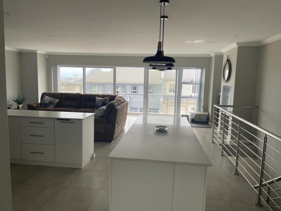 3 Bedroom Property for Sale in Pienaarstrand Western Cape